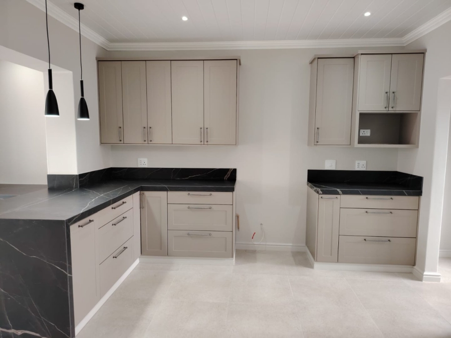 3 Bedroom Property for Sale in Hartenbos Central Western Cape